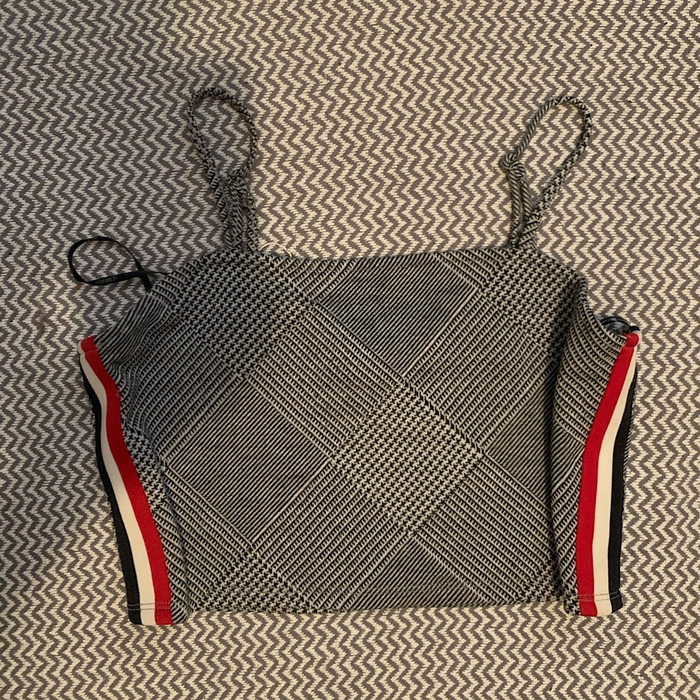 Forever 21 Sport Crop Top
